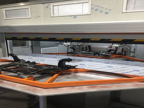 底盤(pán)零部件自動(dòng)噴蠟系統